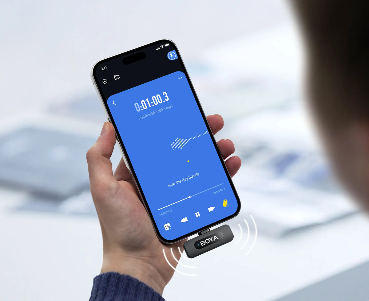 External audio

Playback, without unplugging.  Review your footage and  hear the sound instantly while reducing unnecessary wear on your device port.